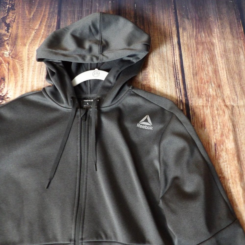 Gray Reebok Sweatshirt - Picture 2 of 9